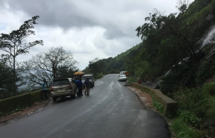Charmadi_Ghat_Road