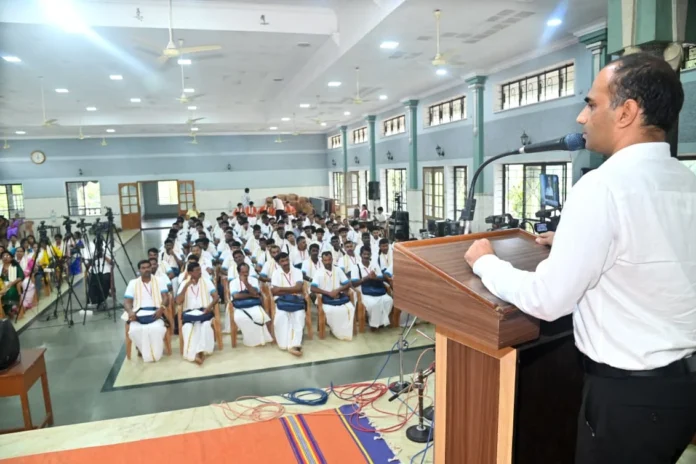 WhatsApp Image 2025-09-15 at 1.02.16 PM