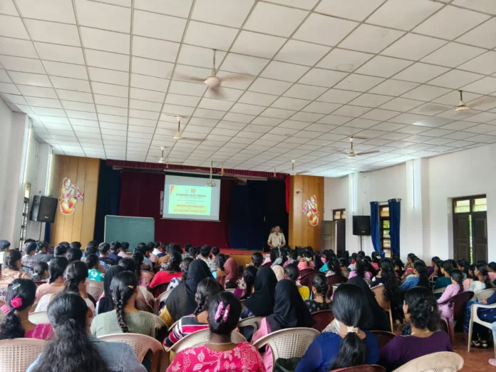 ORIENTATION_TALK_BY_MANIPAL_CIRCLE_INSPECTOR_MAHESH_PRASAD