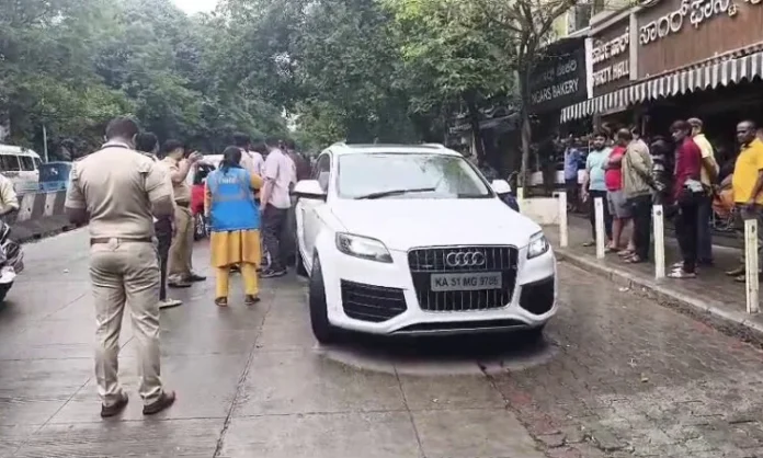 Koramangala-Dead-Body-Found-In-Laxury-Car--750x450