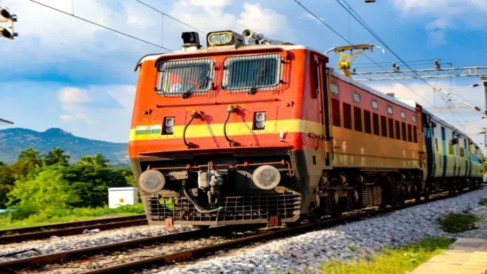 Indiarail-shutterstock_2008532999-1024x576